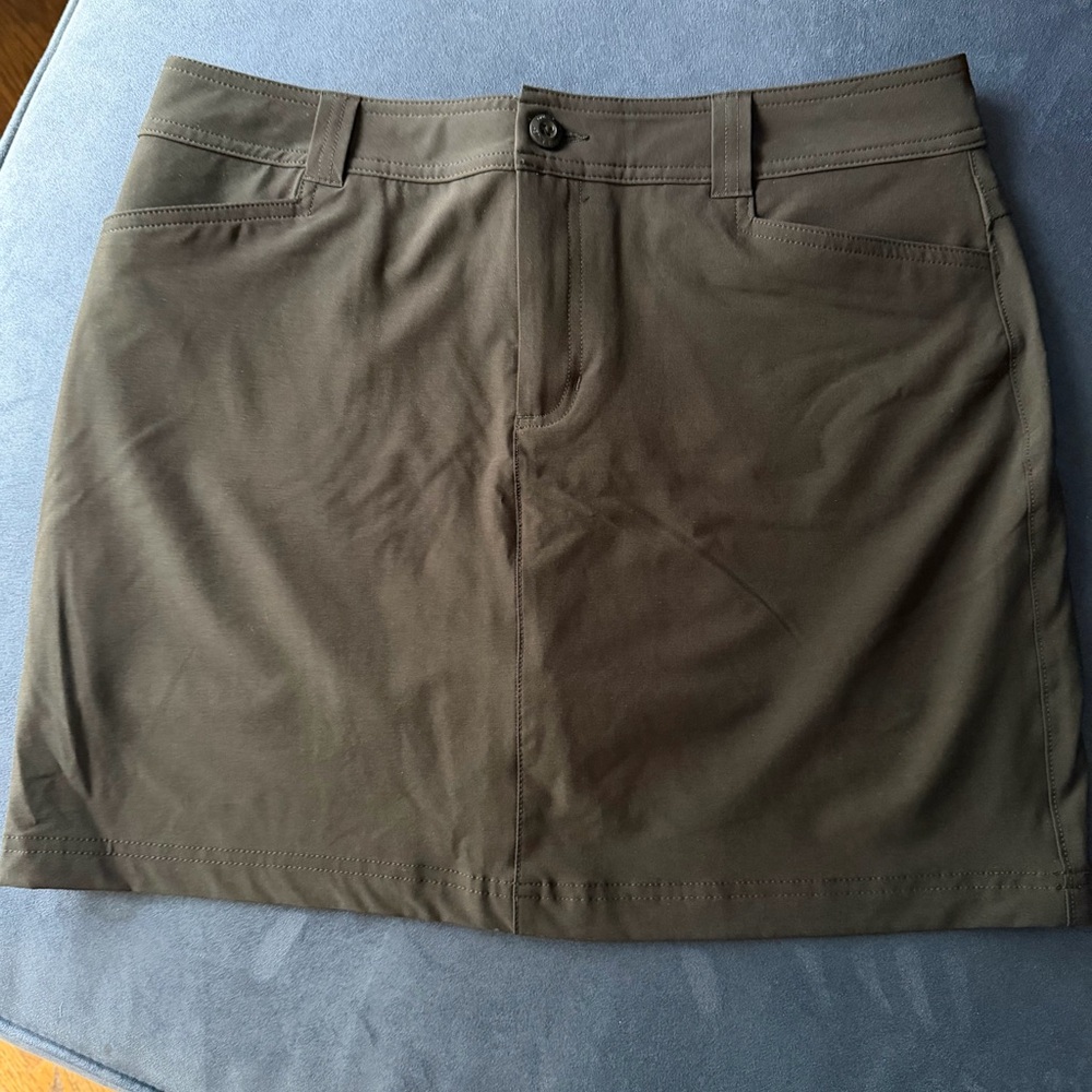 Eddie Bauer Black Skort